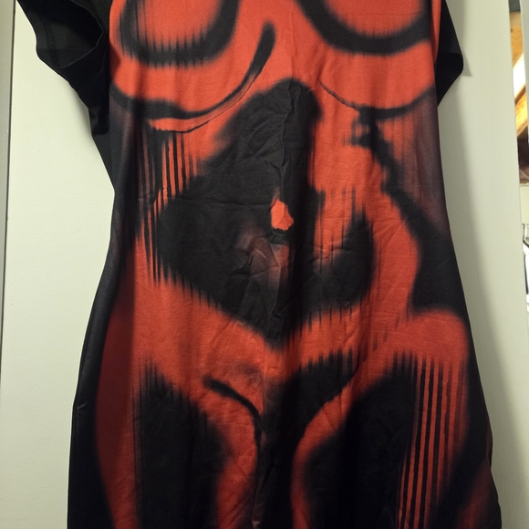 Red and Black Women's Top - Picture 3 of 4